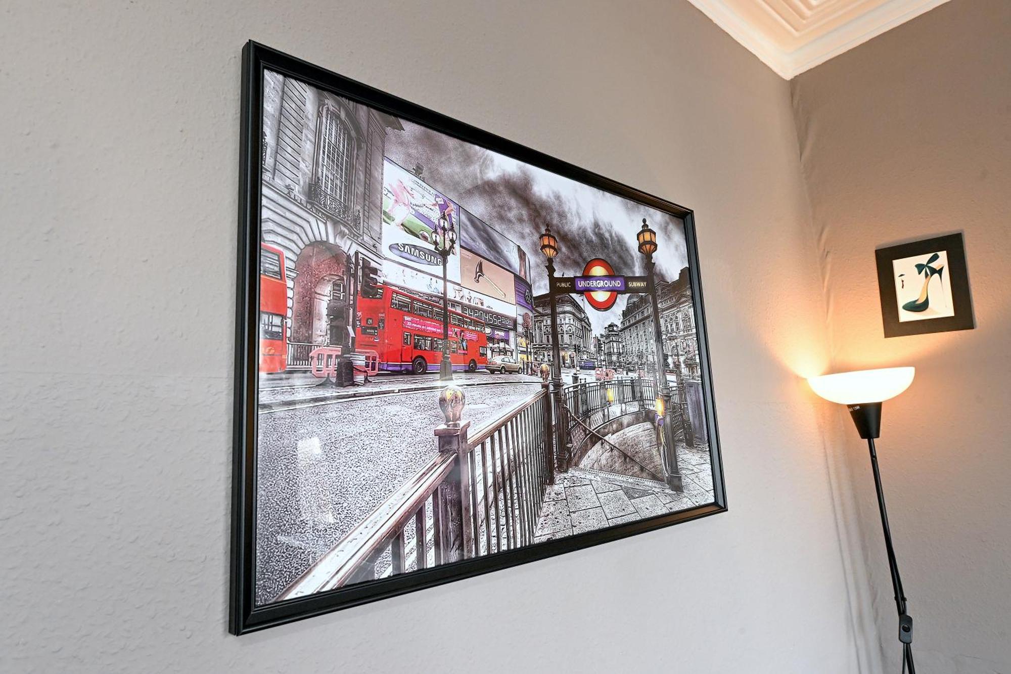 Stunning 3 Bedroom Serviced Flat In North London Exterior photo